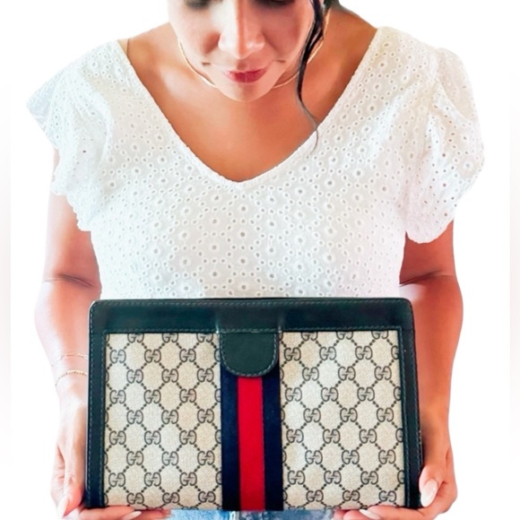 Gucci Bags for sale - Picture 7 of 17